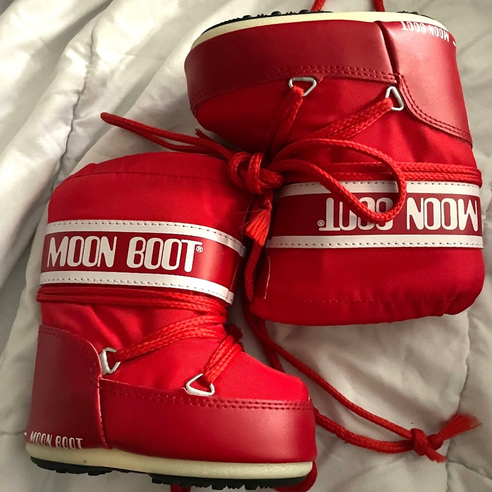 Moon Boots